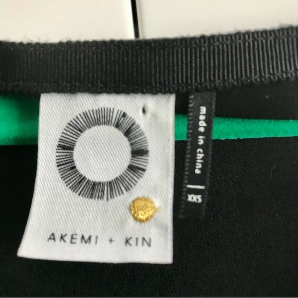 Anthropologie Akemi + Kin Callista Black Lace Embroidered Sleeve Tee XXS EUC - Picture 5 of 13